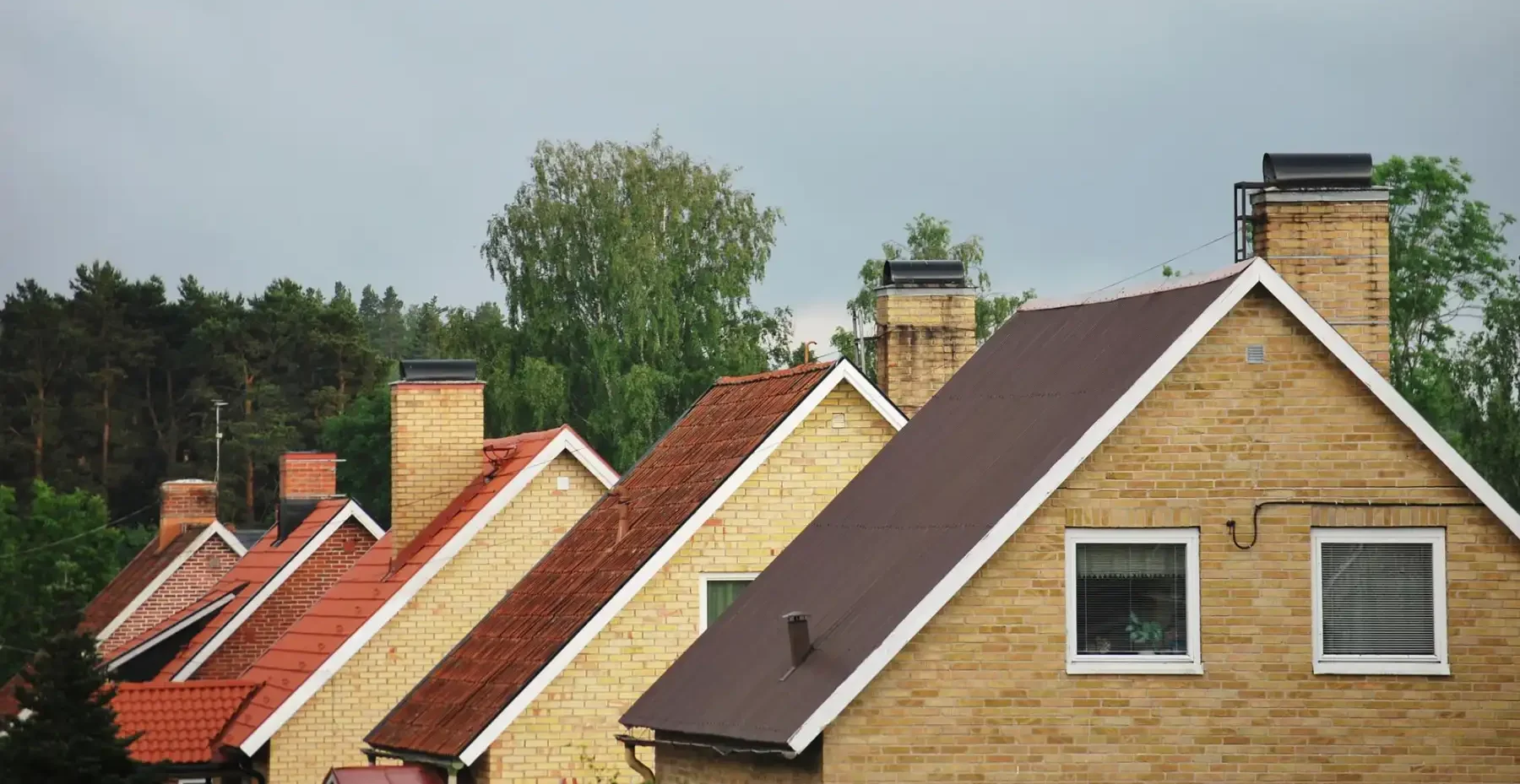 different types of roofing materials