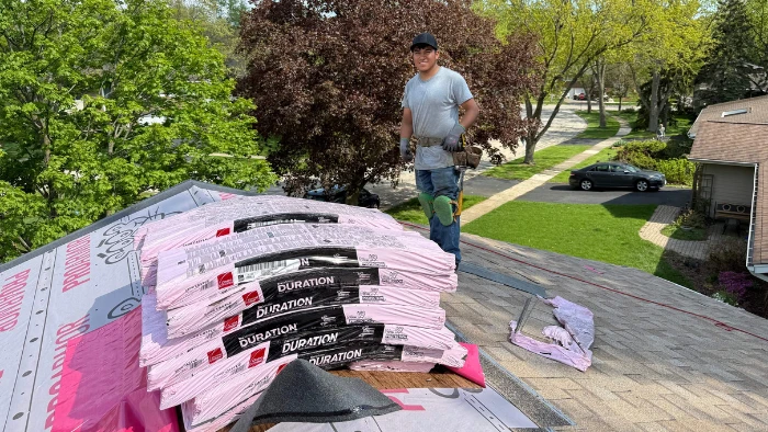 how much roofers make per hour