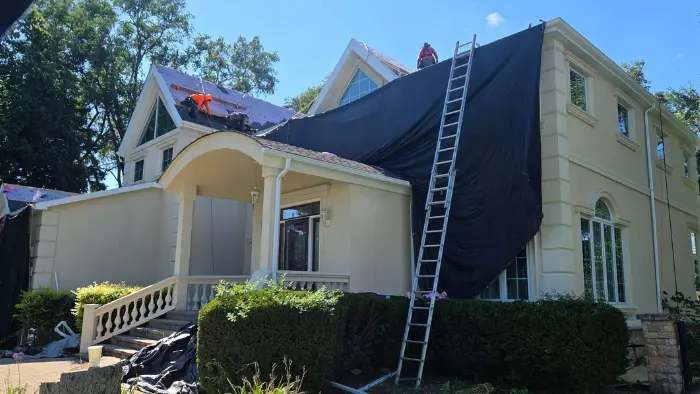 Roofing project completed on a home in Woodridge Illinois
